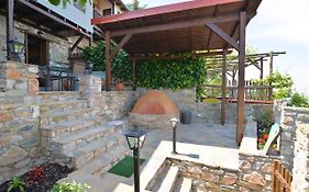 To Patriko Mas Guesthouse-1